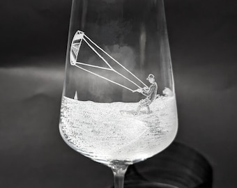 Verre à vin gravé à la main - Verre de surf - Cadeau de kite surfeur - Kitesurf - Verre de surf - Verre à gin - Verre à prosecco - Verre à bière