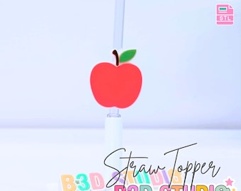 Peut inclure: Un bouchon de paille en forme de pomme rouge avec une feuille verte, sur une base blanche. L'image comprend le texte "3D PRINT FILE" et "INSTANT DIGITAL DOWNLOAD". Les mots "Straw Topper" et "B3D STUDIO" sont également visibles.
