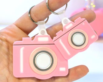 Cute Camera Keychain STL File for 3D Printing – Multicolor NFC Tag Holder – Social Media Business Link Keychain – Digital Download 3MF + STL
