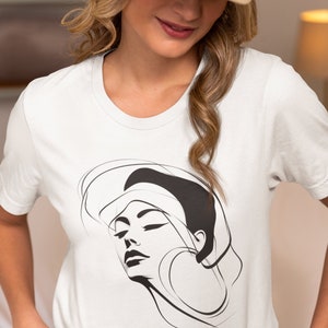 Women One Line Art T shirt - Abstract Art - Trendy - Minimalist - %100 Cotton