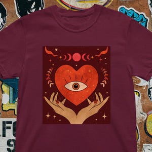 Koszulka Mystic Eye Heart: Boho Spiritual Graphic Tee
