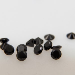 BLACK DIAMOND 0.03 CT, Top quality, Clean surface, Excellent cutting and Deep polish, Color Treated