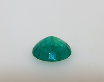 Émeraude Naturelle De Zambie 1,36 Ct - Coupe Ovale, Clarté VS2 - Avec Certificat BGTL