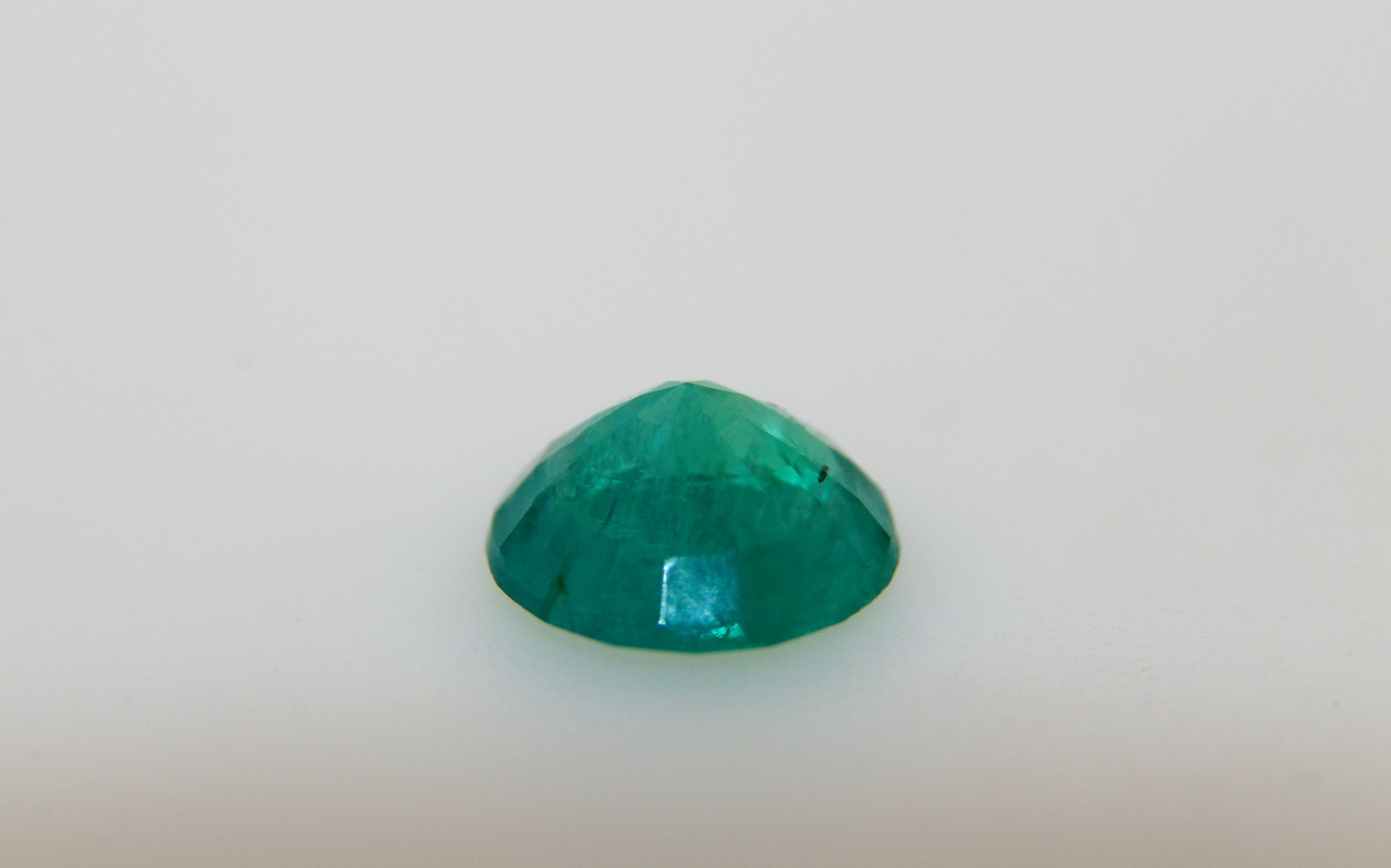 Émeraude Naturelle De Zambie 1,09 Ct Ovale - Clarté SI1 - Neuf Sans Emballage