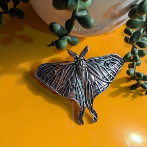 Moth Barrette - Etsy display picture 2