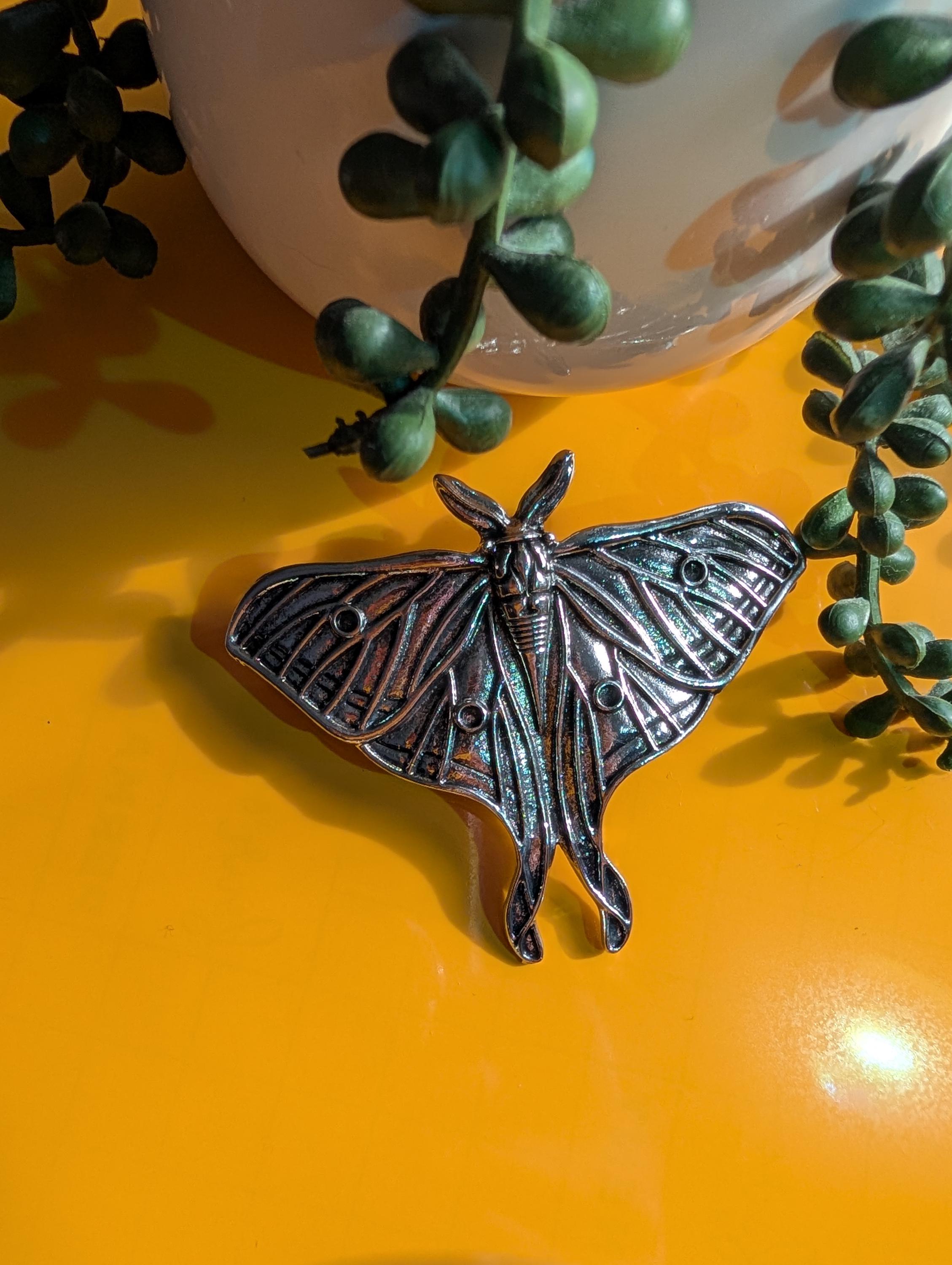 Silver Moth Hair Pin - Etsy display picture 1