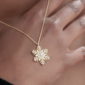 925 Silver Snowflake Necklace, Gold Snowflake Pendant, Diamond Jewelry, Dainty Gift for Her, Gift for Mother, Birthday Gift for Women