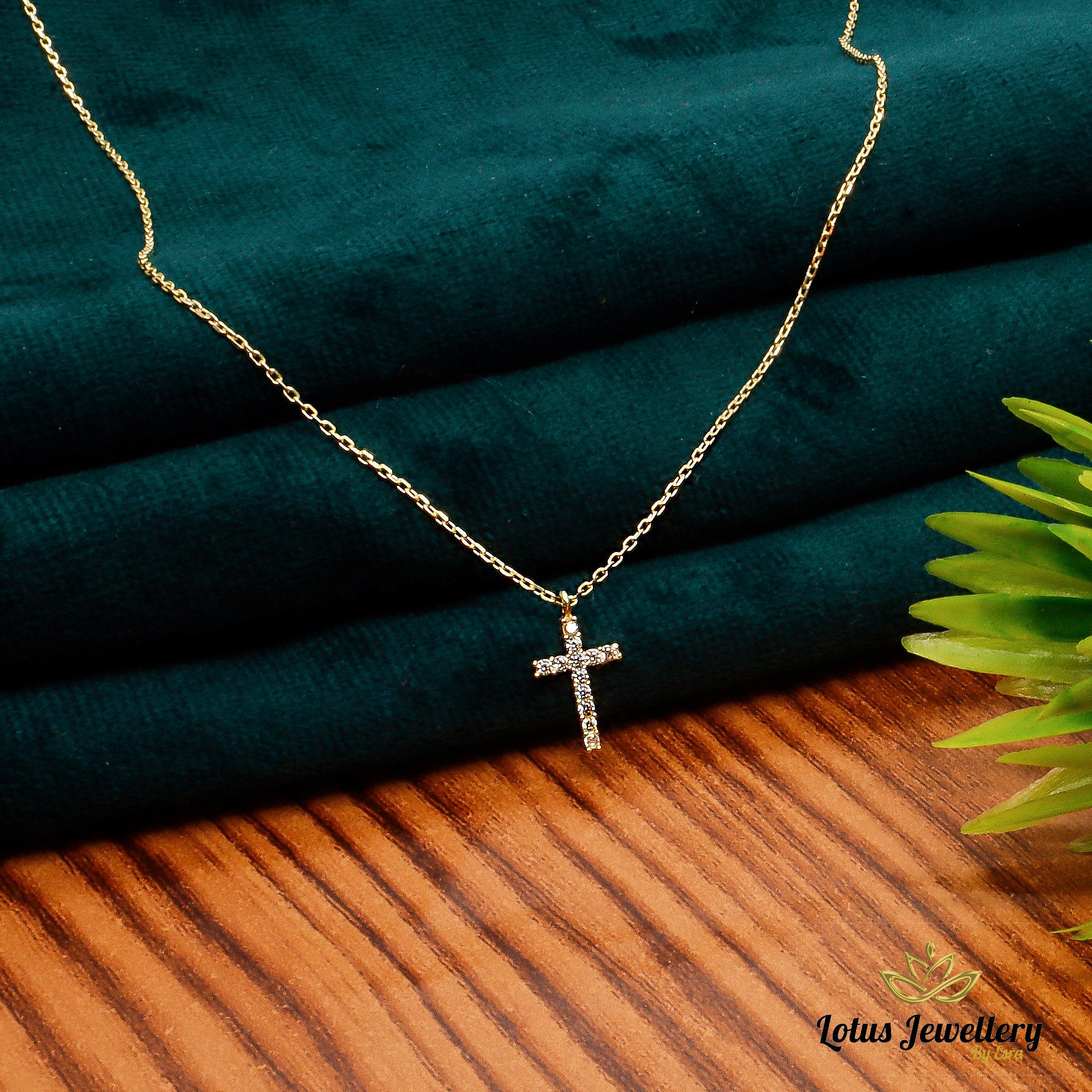 Cross Pendant Necklace, 925K Silver, Cubic Zirconia, 14k