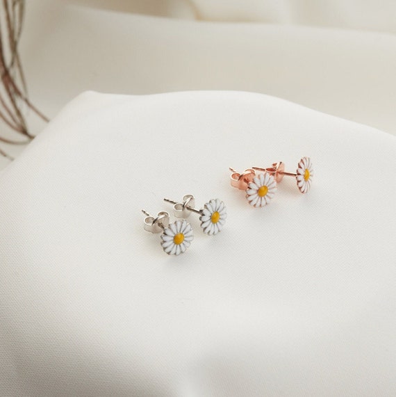 Daisy stud earrings best sale