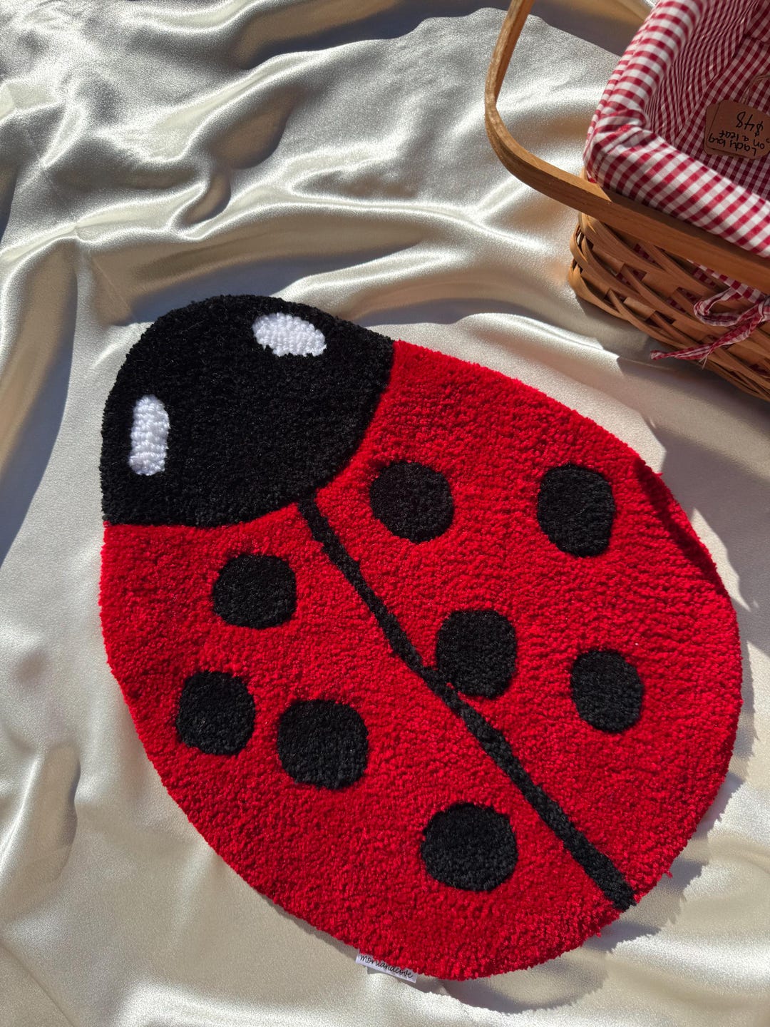 Tufted Lady Bug Rug, Lady Bug Art, Wall Hanging, Room Decor - Etsy