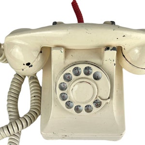 Vintage Northern Electric Rotary Telephone 302 1946 Metal Body Painted Sold As Is