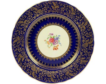 Prato vintage Aynsley em azul cobalto e dourado com centro floral – Modelo 6889, 26,7 cm (10 1/2”)