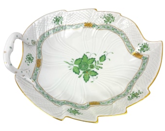 Vintage Herend Porcelain Apponyi Green AV Chinese Bouquet Handled Leaf Dish