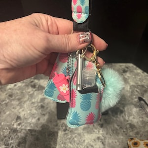 teal pineapple keychain
