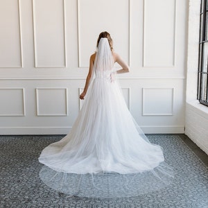 Single Layer Tulle Wedding Veil, Raw Edge