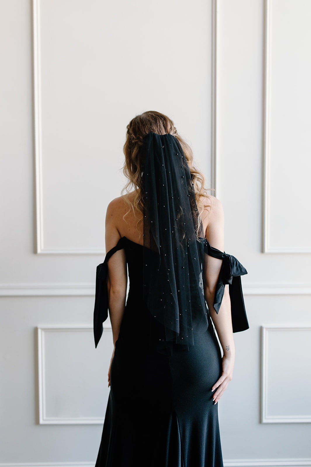 Black Pearl Wedding Veil: Soft Bridal Tulle, Custom Length - Etsy