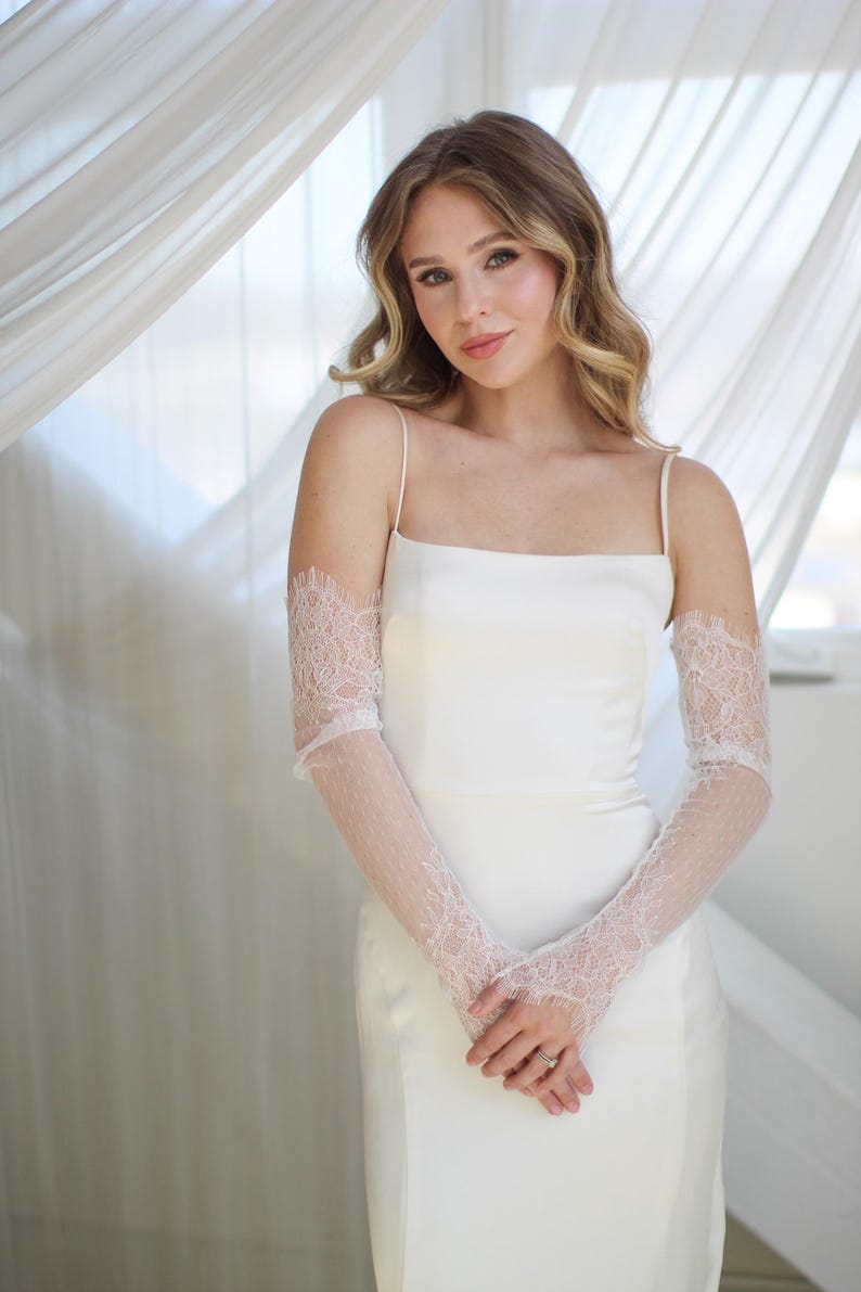 Chantilly Lace Bridal Sleeves: Fingerless Wedding Gloves image 4