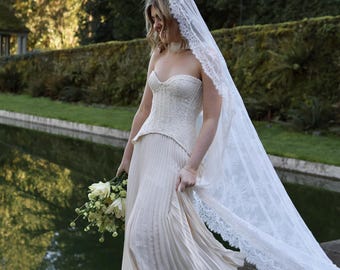 Welon ślubny mantilla z pełnej koronki, wszystkie długości, miękka koronka Chantilly