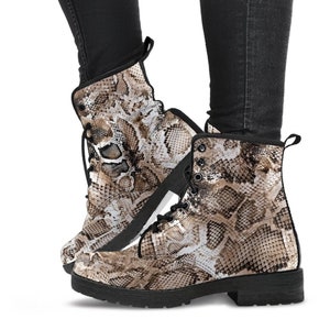 Mode gevechtslaarzen - vintage look verweerde slangenhuidprint #102 | Vegan lederen slangenlaarzen, aangepaste schoenen dames, dameslaarzen, unisex