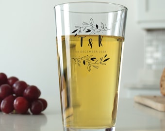 24 pcs - Personalized 16 oz. Pint Glass - Custom Wedding Favor Glasses - Unique Personalized Pint Glass - Wedding Favors - DGN209