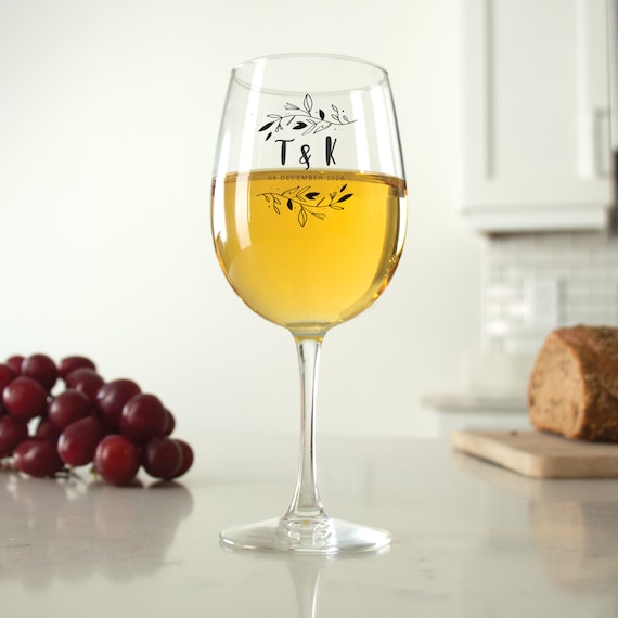 24 Pcs - Personalized 12 Oz. Wine Glass - Custom Wedding Favor Glasses -  Unique Personalized Wine Glass - Wedding Favors - Favors - DGN209 - Etsy
