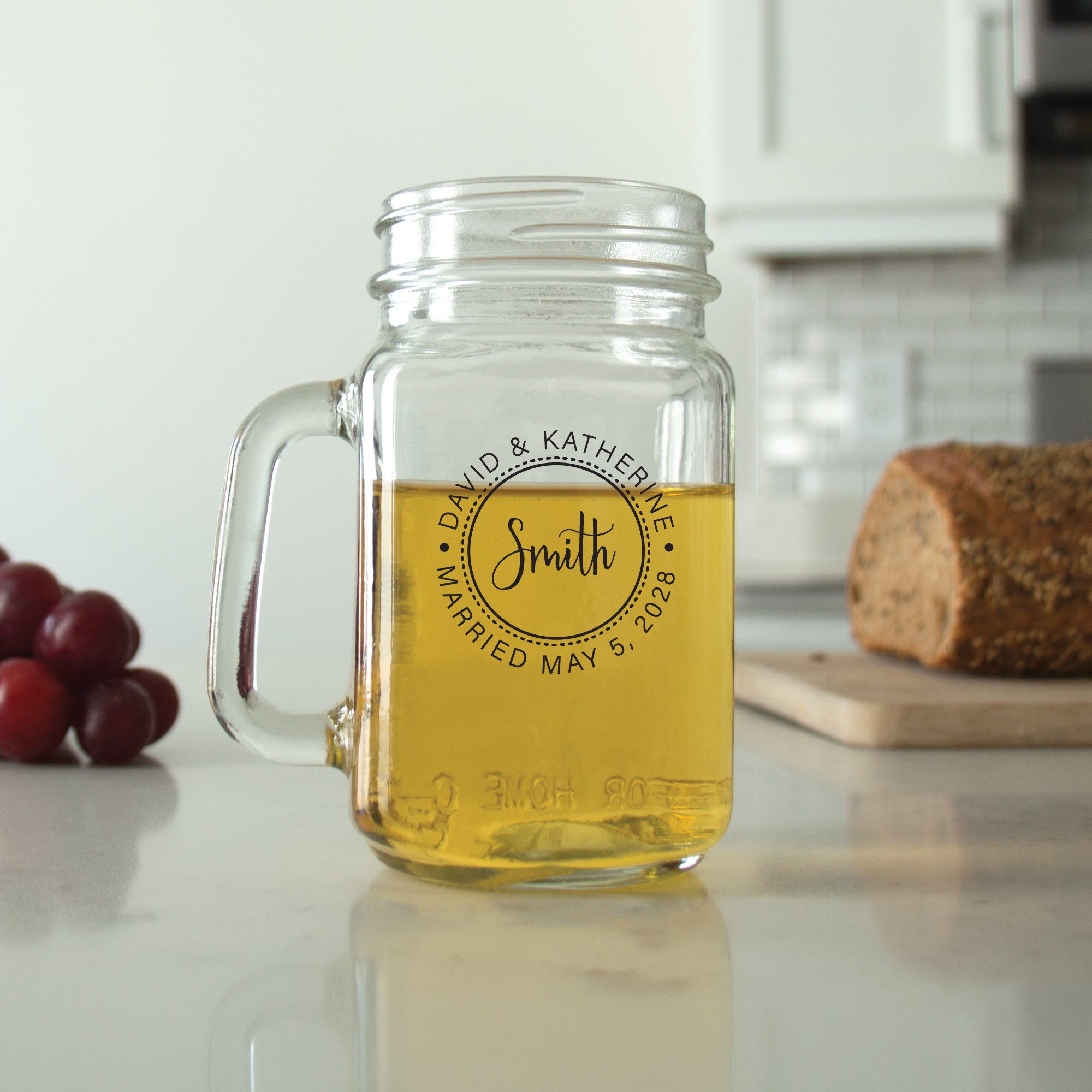 24 pcs - Personalized Mason Jar - Wedding Circle Monogram - Unique Mason Mug - Wedding Favors - Gift Ideas - Mason Jar with Handle - DGN203