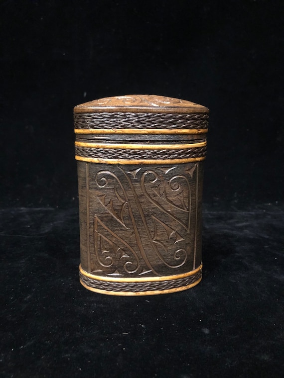 Excellent-tree Bark Tobacco Box From Dayaks Kalimantan Borneo