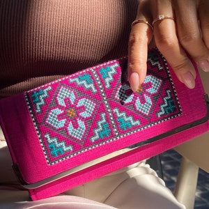 Carteras de mujer // Bolsos de mano // Carteras de mujer // Carteras boho // Carteras hippies // Regalos para ella // Carteras de mujer // Carteras coloridas //