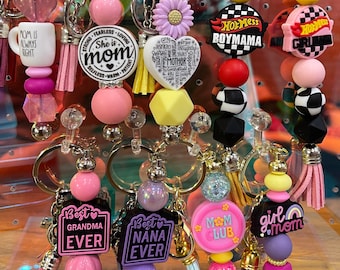 MOTHER'S DAY Keychains // Gifts for Moms // Gifts for Grandma // Gifts for Her