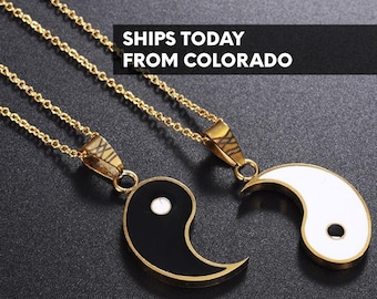 MeiPing Yin Yang Taichi Anhänger Halskette Freundschafskette mit Gravur Best Friends oder Forever in My Heart Silber Farbe BFF Ketten für 2 MeiPing Yin Yang Taichi Anhänger Halskette Freundschafskette mit Gravur Best Friends oder Forever in My Heart Silber Farbe BFF Ketten für 2
