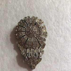 Dress Clip Vintage.Silver tone Rhinestone Swarovski Crystal. Made in CZ.