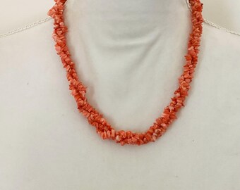 Collar vintage de coral piel de ángel: joyería de coral de 3 hilos