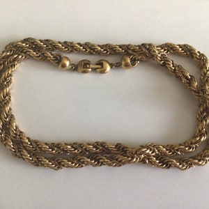Monet Gold tone Chain Necklace.Length 28”.Made in 1970’s.Excellent Vintage Condition.
