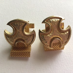 Vintage Cuff Links.Gold tone.Made in USA In 1970’s.Excellent vintage condition.