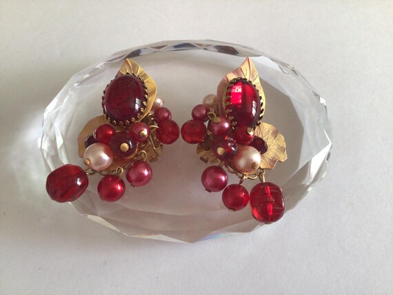Ruby Red Glass Bead Clip On Earrings: Floral Gold… - image 2