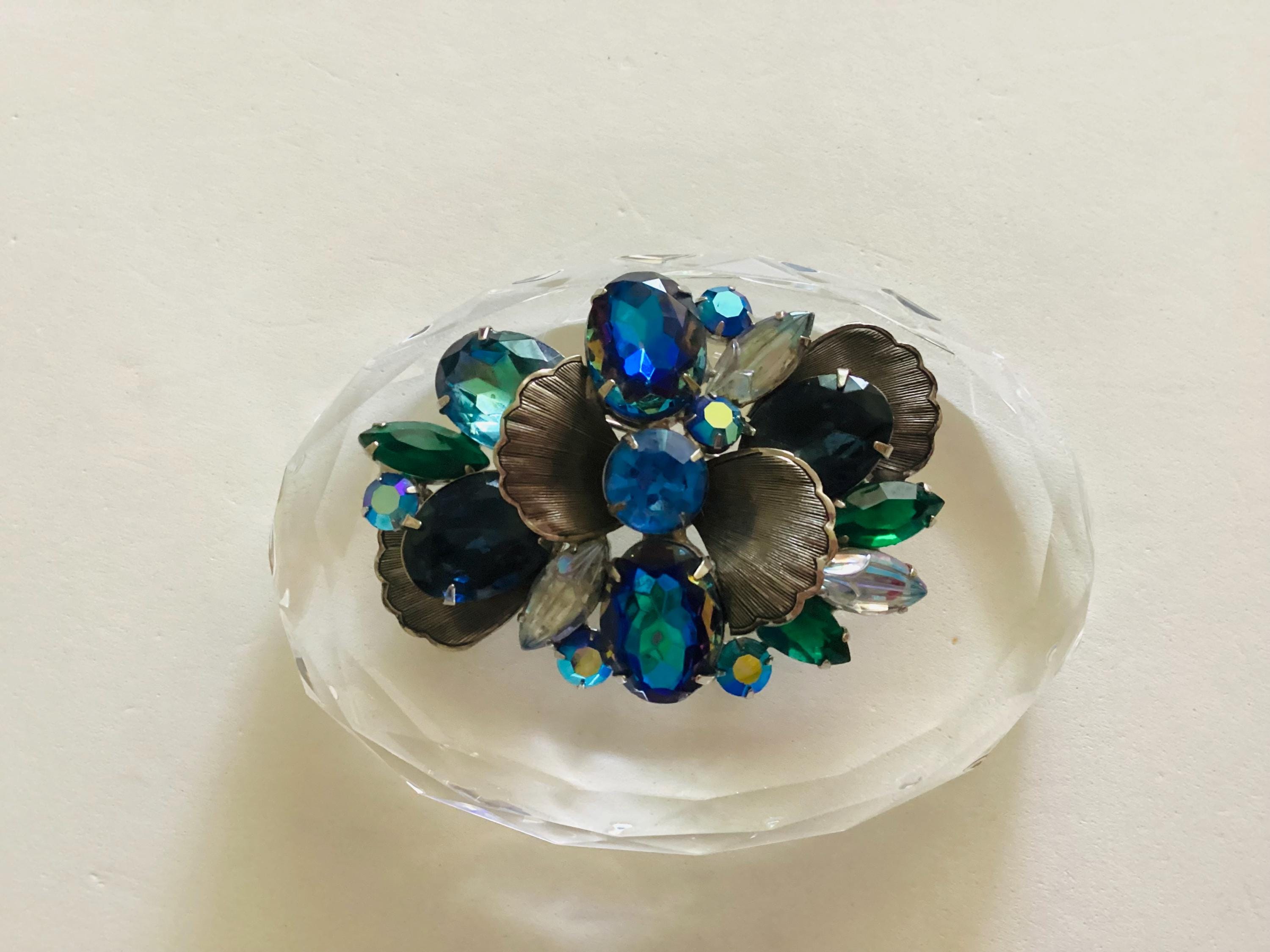 SCHREINER NEW YORK ヴィンテージブローチ　シュライナー　他2点 Schreiner brooch - Etsy 日本