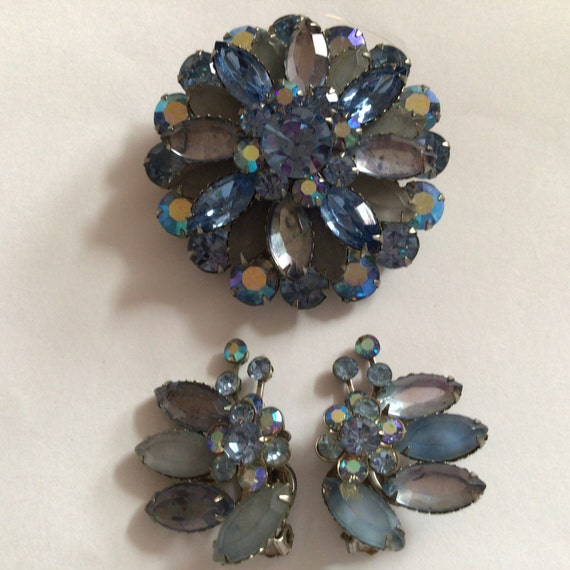 Austria Vintage set.Brooch and Clip on Earrings.S… - image 2