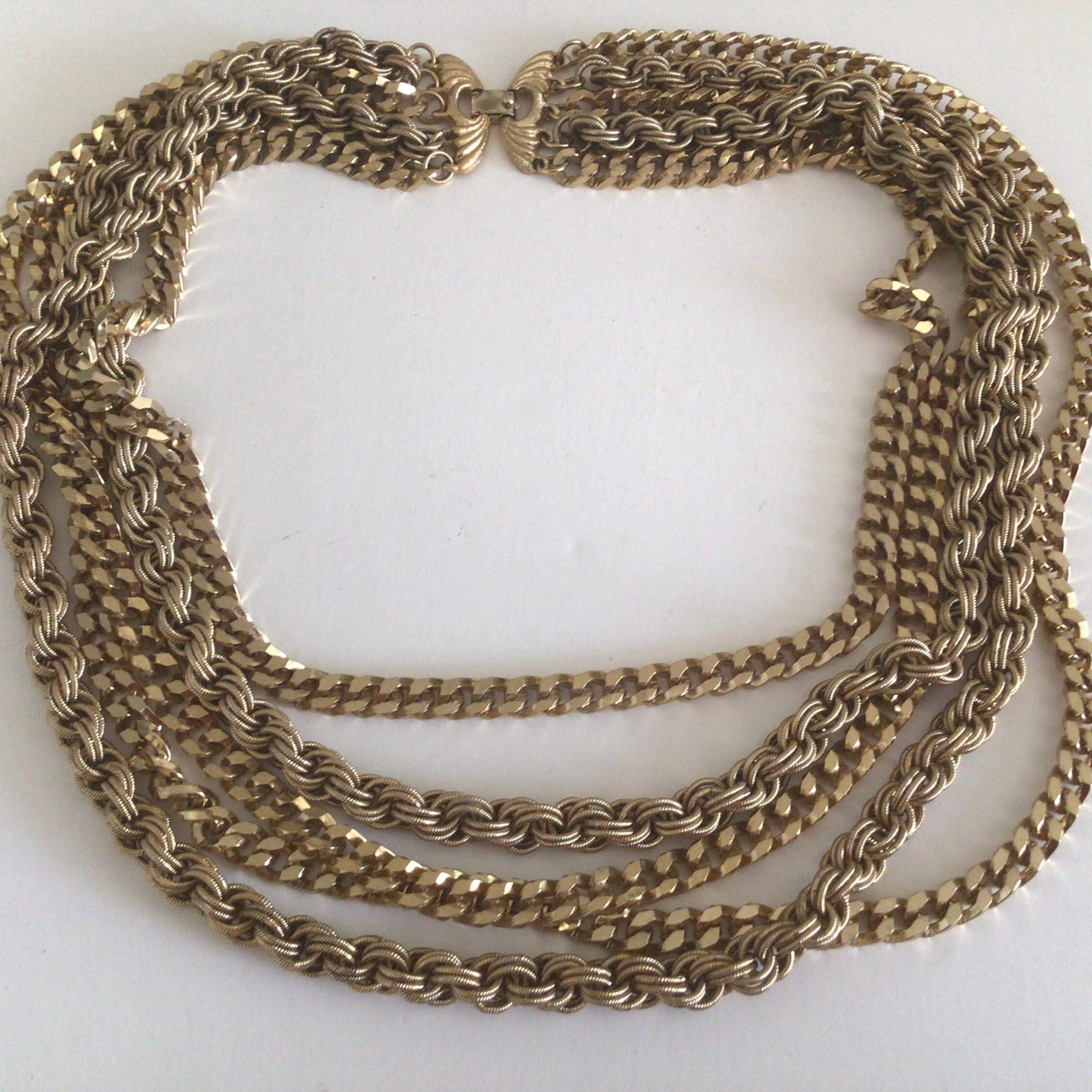 Vintage Monet Gold Tone With Twisted Chain Necklace