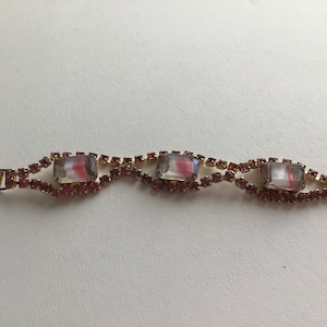 Juliana Vintage Bracelet.Gold tone.Austria Pink Crystal and Watermelon glass.Made in USA in 1960.Excellent Vintage Condition.