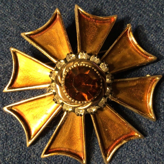 HAR Maltese Cross.Vintage Brooch.Bronze tone.Rhin… - image 6