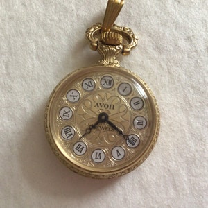 Avon vintage chain watch.Presidents Club 1981.Made in USA .