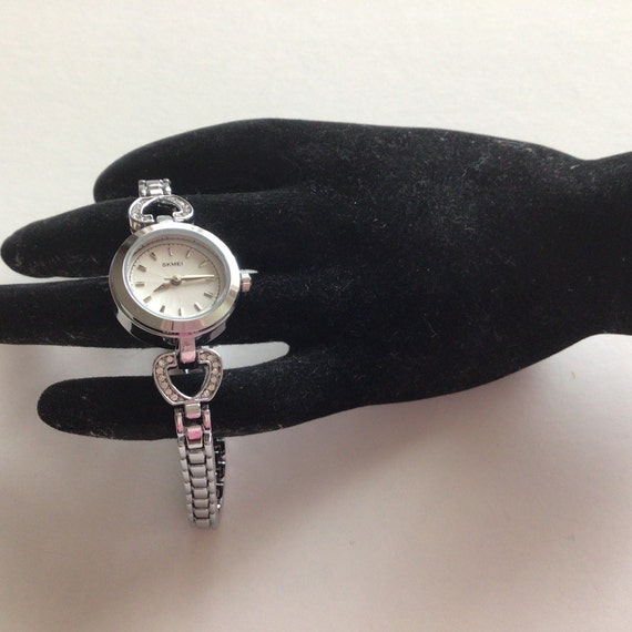 Skmei vintage deals watch