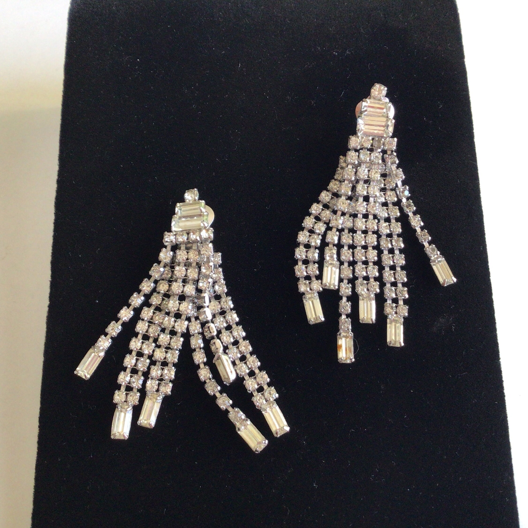 Vintage Signed LEDO Dangling Clip on Rhinestones Earrings