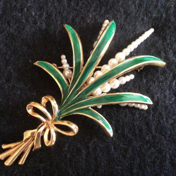 Ronald Vintage Brooch.Gold tone, Faurx Pearl.Made… - image 6