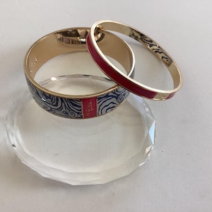 Vintage Limited Edition Lilly Pulitzer Abstract Signed Set off two bracelets.Size 7 cm.