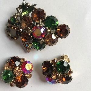 Weiss Vintage Set.Brooch and Clip on Earrings.