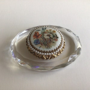 West Germany Sugar Glass Floral Brooch: 1960s Vintage Filigree Jewelry