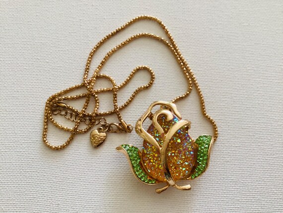 Vintage 3D Dazzle Rose Betsey Johnson Green Garden Flowers Collection View 2
