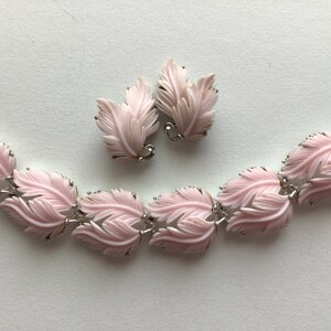 Lisner Vintage Jewelry Set.Bracelet’s and Clips.Rhodium plated.Pink Lucite.Made in USA In 1960’s.