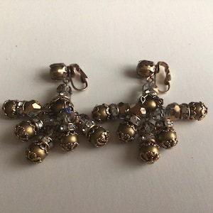 D & E for Juliana Vintage Gold tone,Crystal Earrings.Made in 1960’.Excellent Vintage Condition.
